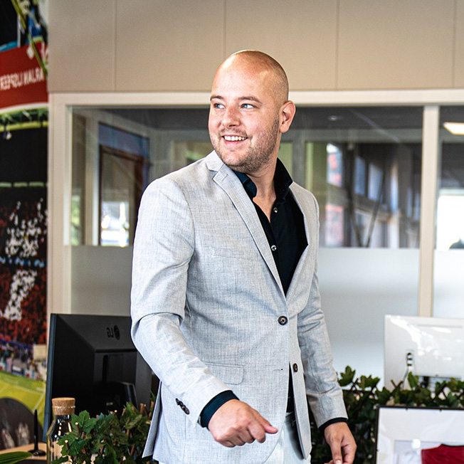 Jimmy Musters, ontwerper bij Reclamebureau Almelo